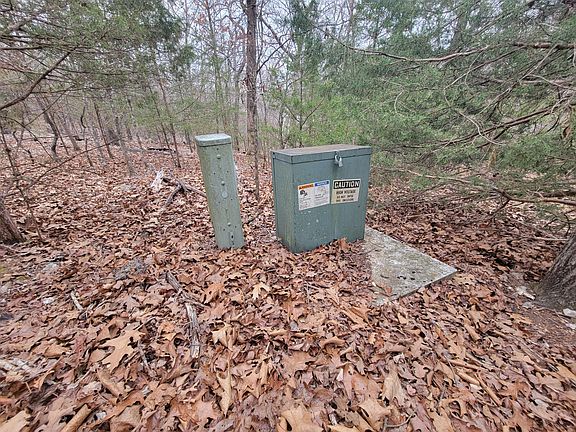 4th image of 000 Lost Mine Road