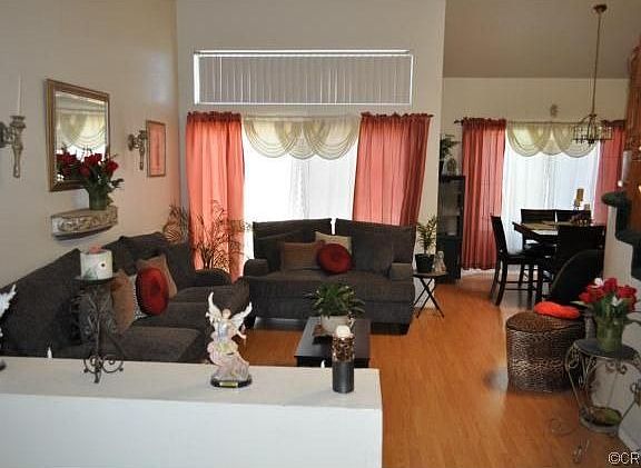 4th image of 12279 Lasselle St