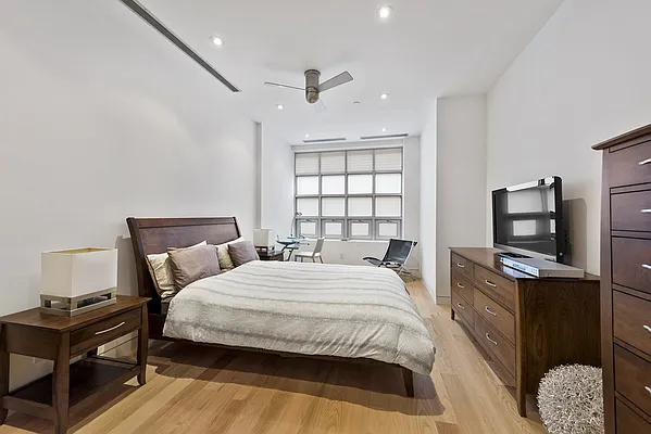 Sold by Nest Seekers International | media 5