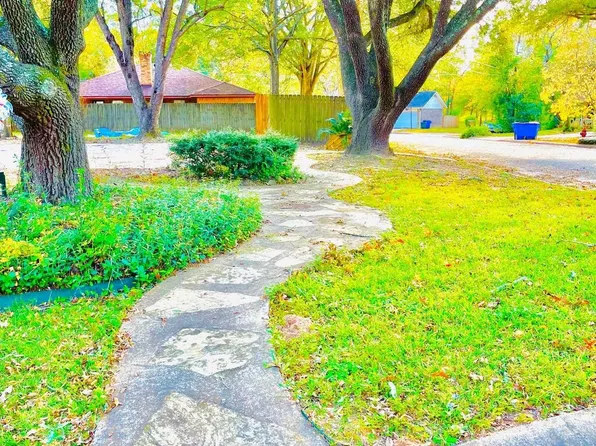 105 McLean Dr, Crockett, TX 75835