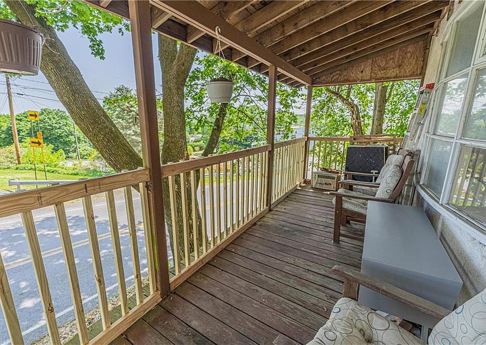 5942 Kings Hwy S, Zionsville, PA 18092 Zillow