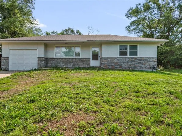 1831 S 94th St, Kansas City, KS 66111