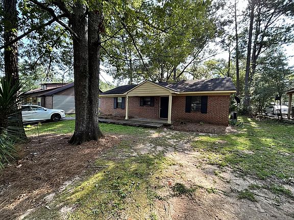 3rd image of 2022 Beachview Dr