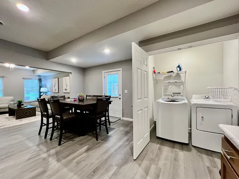 1011 N Anderson St — Photo 10