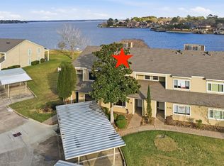 135 April Point Dr S, Montgomery, TX 77356