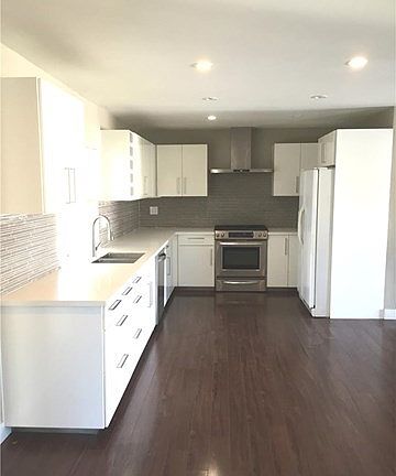 5th image of 10322 Mast Ave