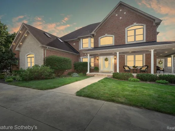 5557 Cobble Ln, Dexter, MI 48130