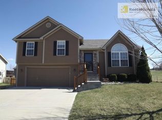 11317 N Ewing Ave, Kansas City, MO 64156