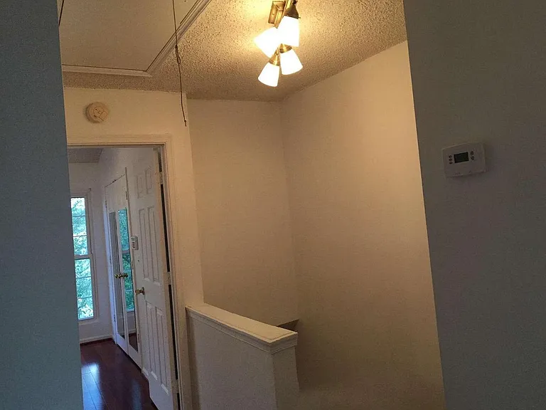 3010 McMaster Ct — Photo 17