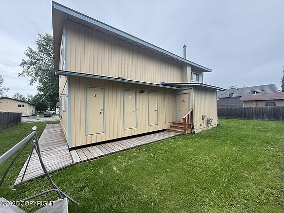 5th image of 4521 Cordova St
