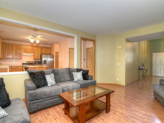 3rd image of 536 Woods Creek Ln