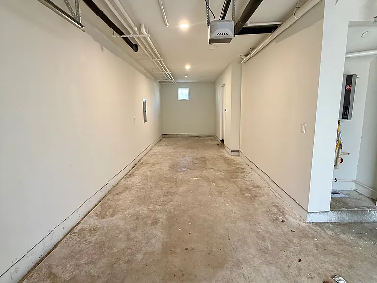 1053 Dewey Ave #3 — Photo 15
