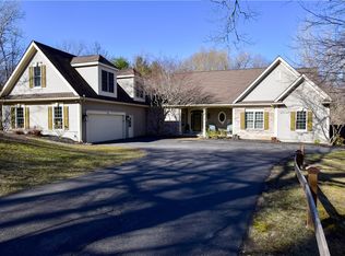 609 Wild Mallard Trl, Webster, NY 14580