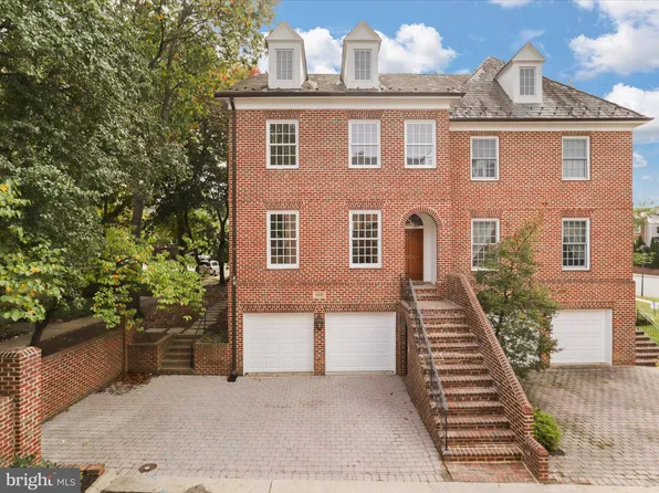 1125 Kensington Rd, Mc Lean, VA 22101