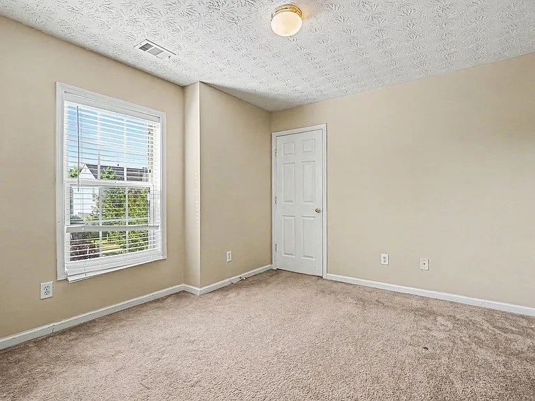 375 Clairidge Ln SW — Photo 16