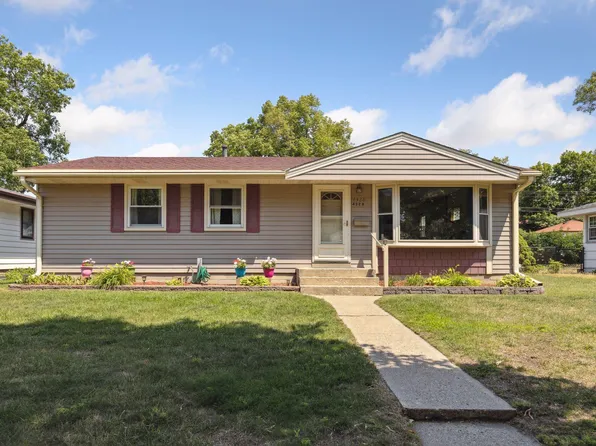 4328 France Ave N, Robbinsdale, MN 55422