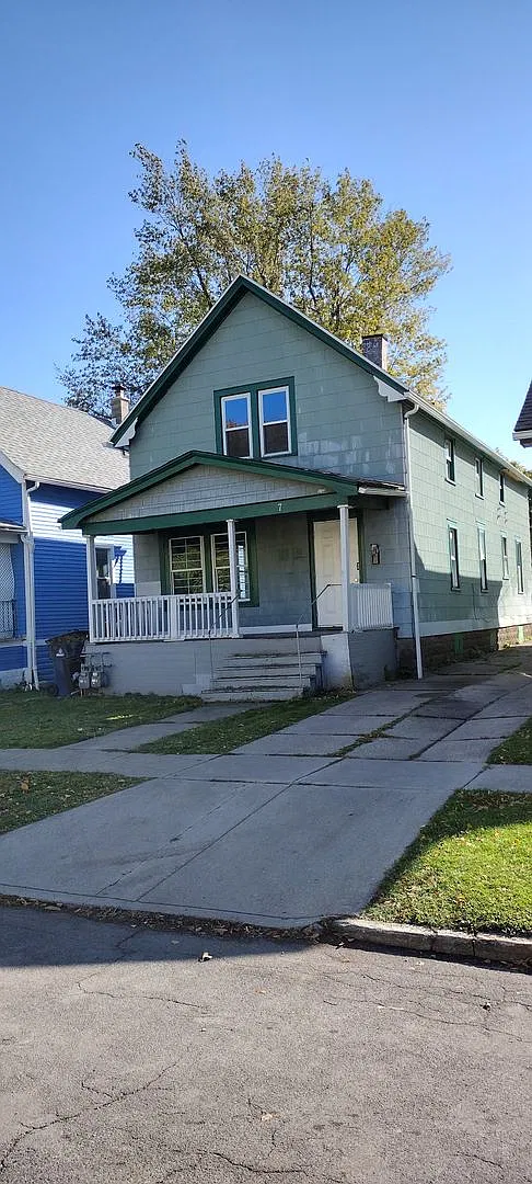 7 Hurlock Ave — Photo 1