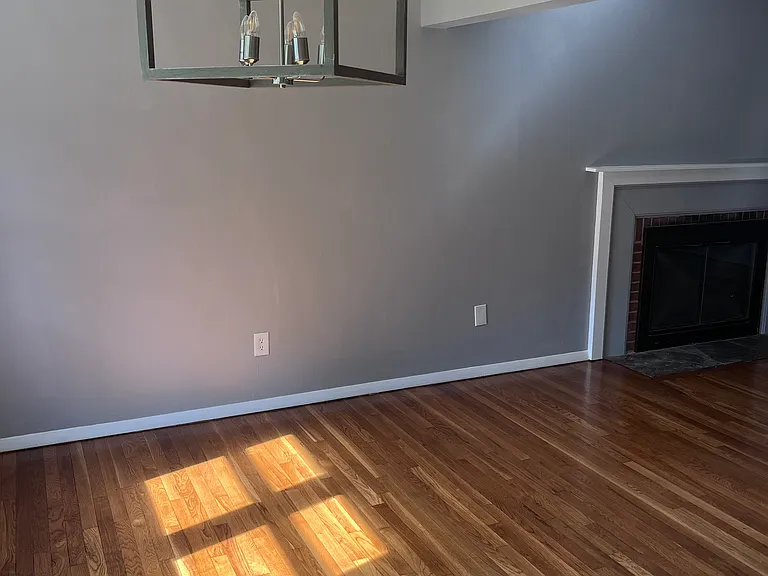 250 Mansion Rd #250 — Photo 3