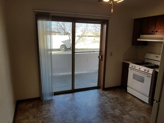 3rd image of 13306 Kingswood Dr #55