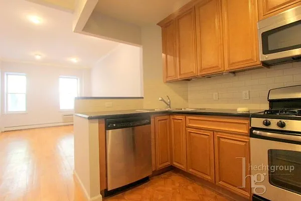 Rented by Hecht Group | media 15