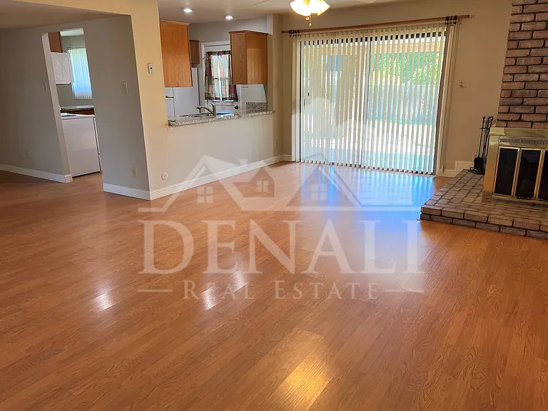 5129 E Emile Zola Ave — Photo 6