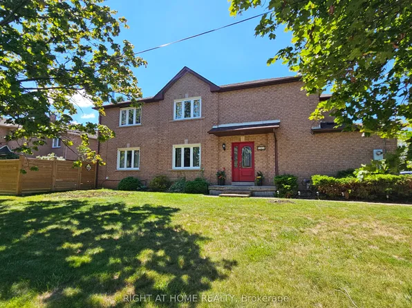710 Ashprior Ave, Mississauga, ON L5R 3N8