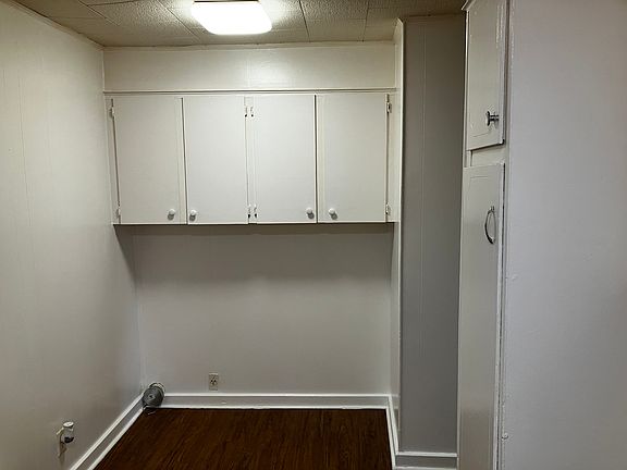 4th image of 708 Neal St