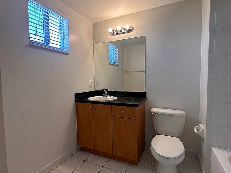 Vista del Rio Apartments — Photo 49