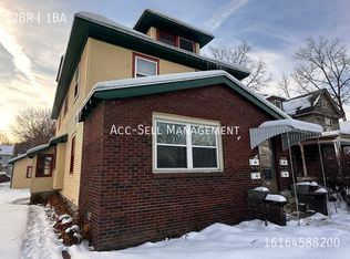 209 Valley Ave NW APT 1, Grand Rapids, MI 49504
