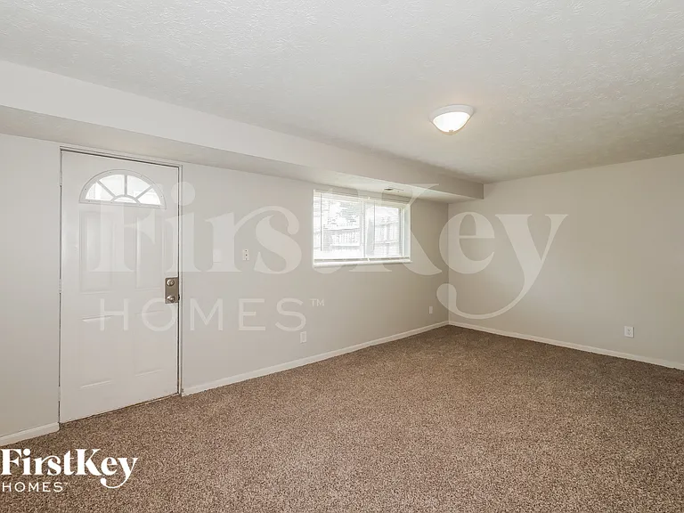 5320 Traditions Dr — Photo 3