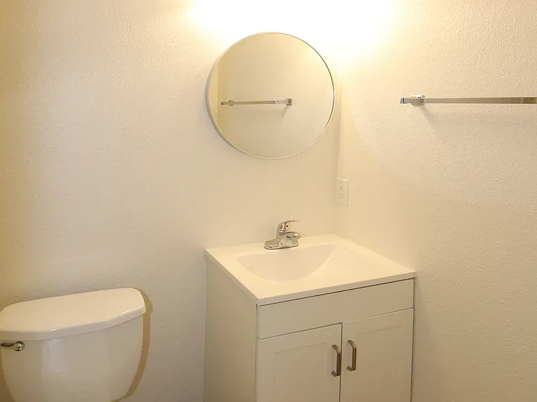 2714 N Izabel St #41-4 — Photo 9