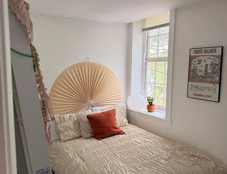 126 Alexander St — Photo 22