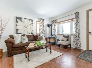 132 Sydenham St, Essa, ON L0M1B0
