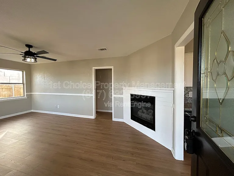 5929 Gayle Dr — Photo 2