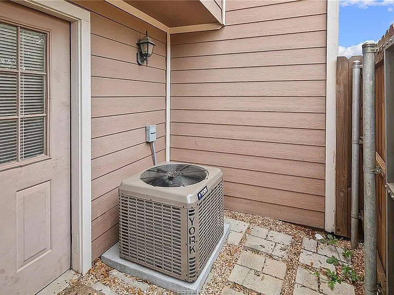 2807 Wildflower Dr #21 — Photo 14