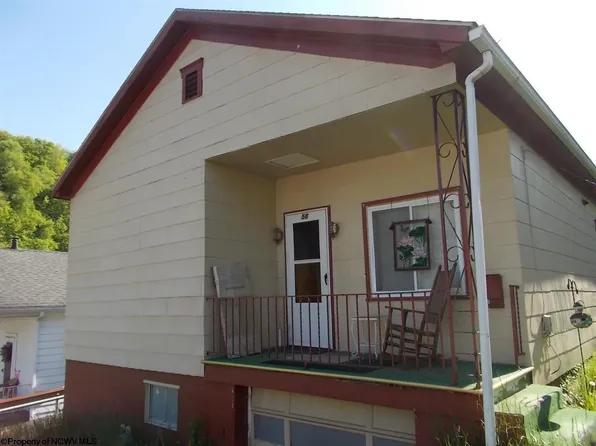 58 Pell St, Fairmont, WV 26554