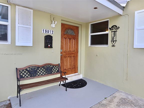 2nd image of 19812 NE 13th Pl