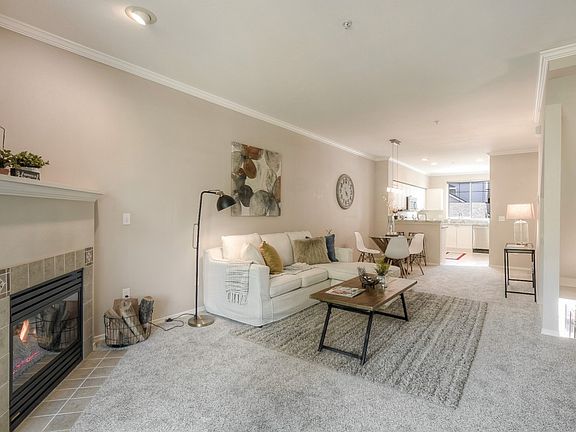 4th image of 16125 Juanita Woodinville Way NE Unit 1516