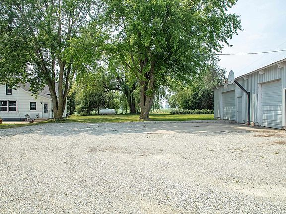 3rd image of 2478 110th St