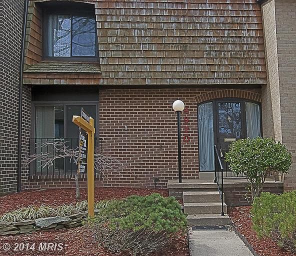 1st image of 4920 Sauquoit Ln