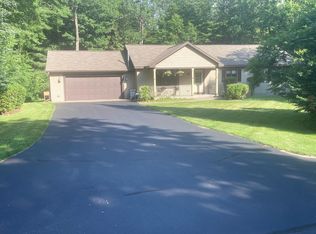 320 Timber Heights Dr, Rhinelander, WI 54501