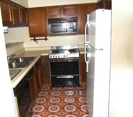 5th image of 10527 PERRIN BEITEL #208A