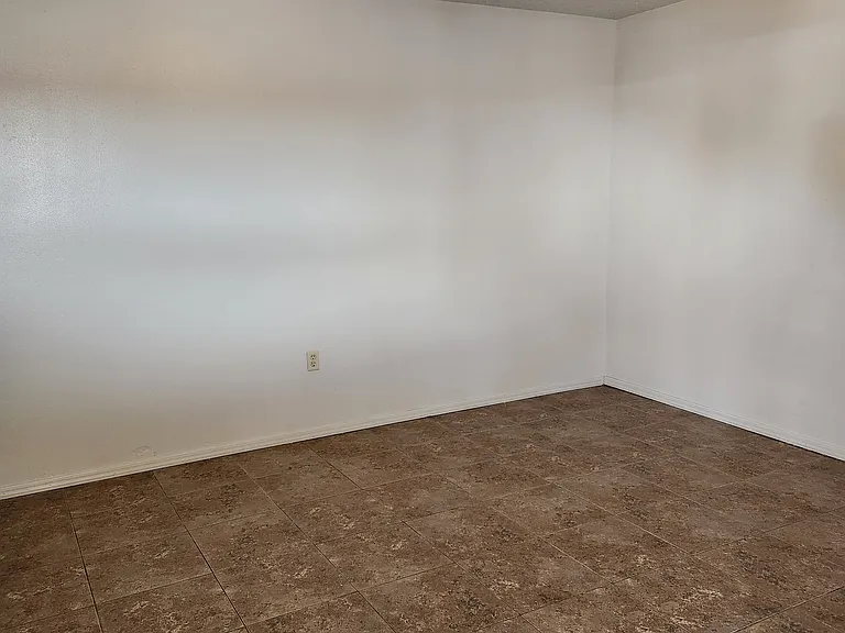 214 W Castillo Ave — Photo 7