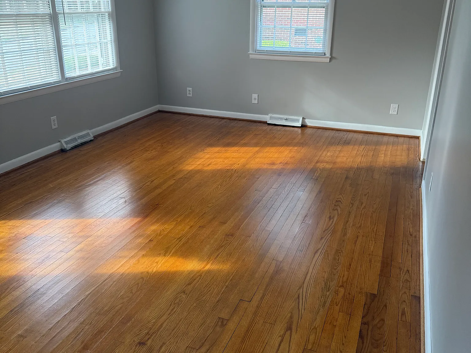 3 bed, 1205 sqft, $1,800 — Photo 4