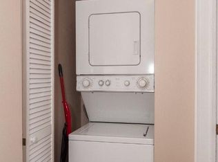 3902 N Pine Grove Ave #802, Chicago, IL 60613