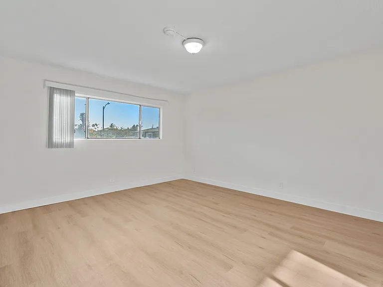 3125 W Adams Blvd #3 — Photo 14