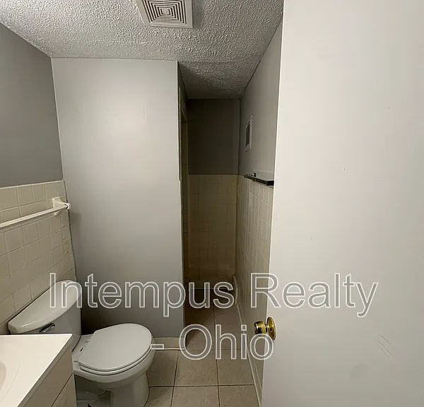 4106 E 153rd St — Photo 25