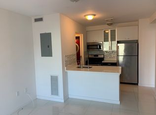 72 Huron St #4A, Brooklyn, NY 11222