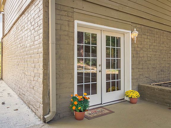 4th image of 1389 Enchanted Lake Dr NW