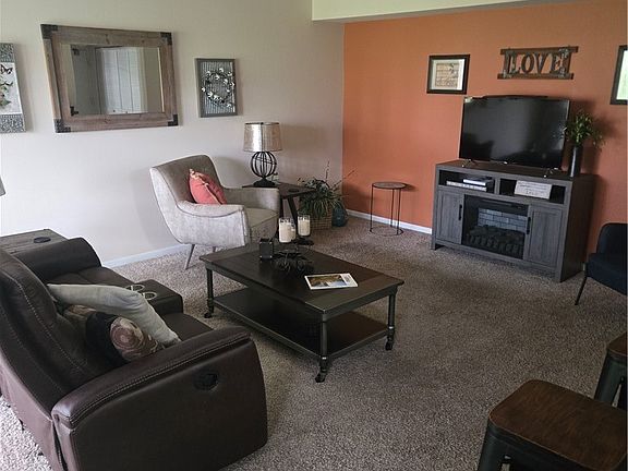 4th image of 1115 Canyon View Rd APT 402